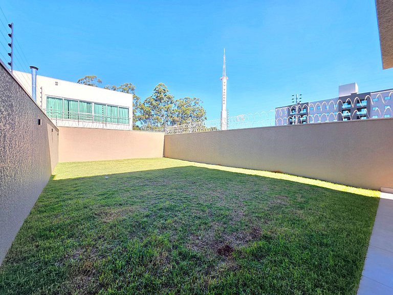 Casa Alto Padrão 3 Suítes 10min Paraguai e Centro