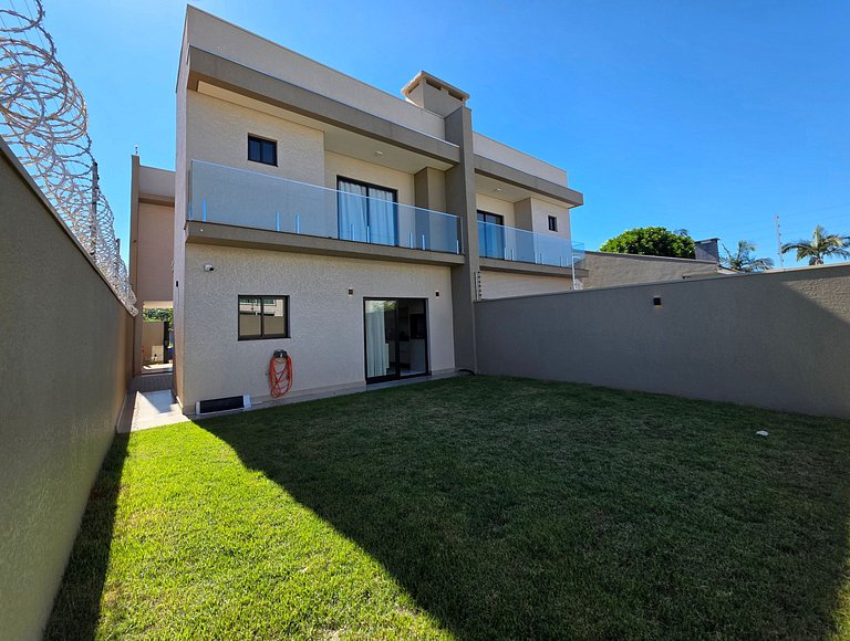 Casa Alto Padrão 3 Suítes 10min Paraguai e Centro