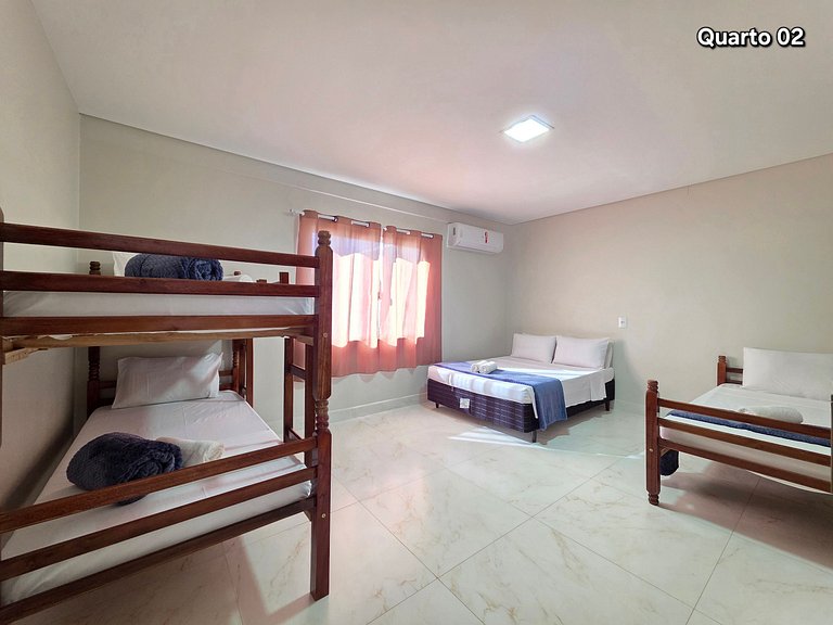 Casa nova com piscina 3 quartos 10 min Centro