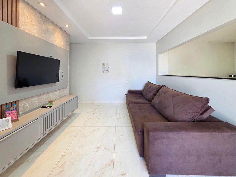 Casa nova com piscina 3 quartos 10 min Centro