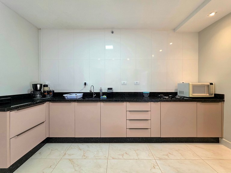 Casa nova com piscina 3 quartos 10 min Centro