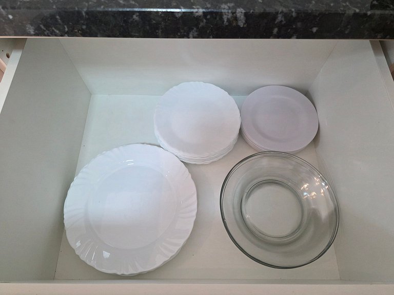 Casa nova com piscina 3 quartos 10 min Centro