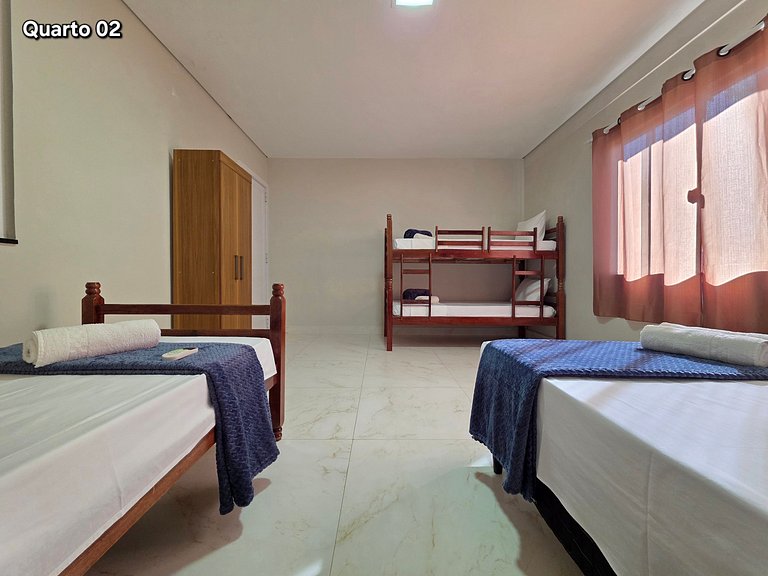 Casa nova com piscina 3 quartos 10 min Centro