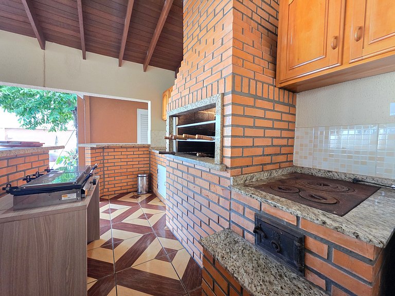 Casa Ampla 4 Quartos 10 min Paraguai e Centro