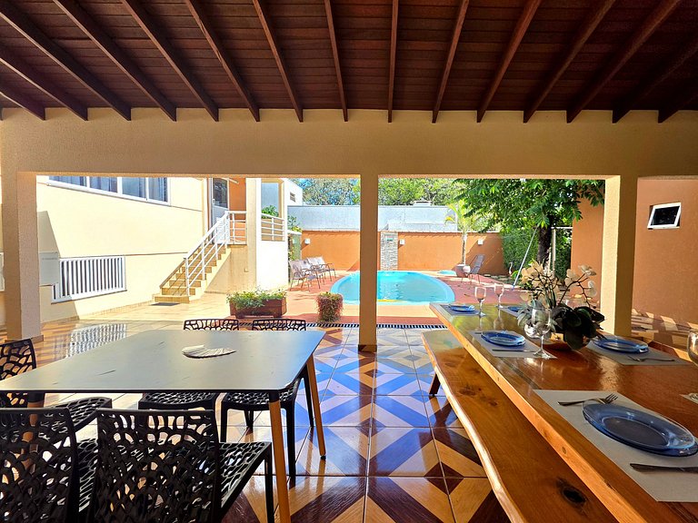 Casa Ampla 4 Quartos 10 min Paraguai e Centro