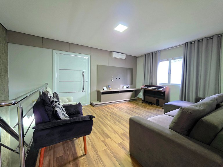 Casa Ampla 4 Quartos 10 min Paraguai e Centro