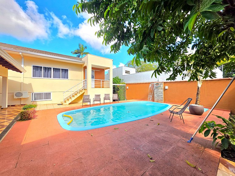 Casa Ampla 4 Quartos 10 min Paraguai e Centro