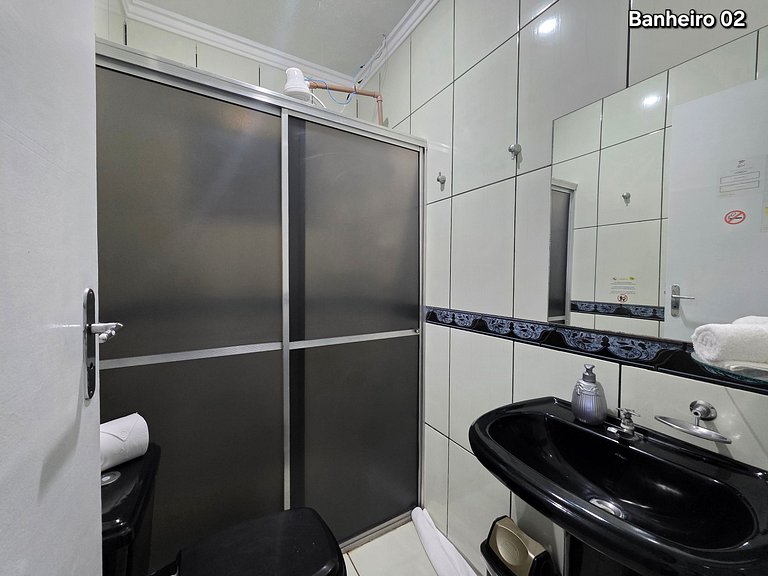 Casa em rua tranquila 4 quartos 5 min Centro