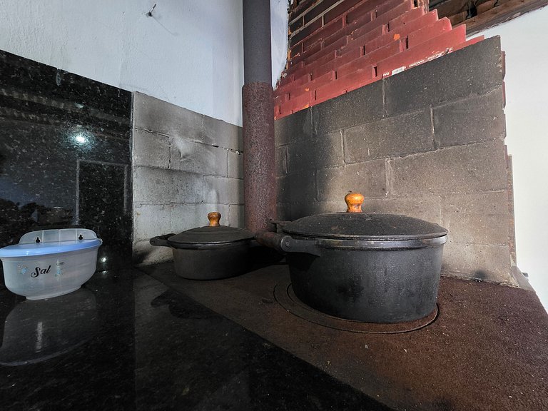 Casa em rua tranquila 4 quartos 5 min Centro