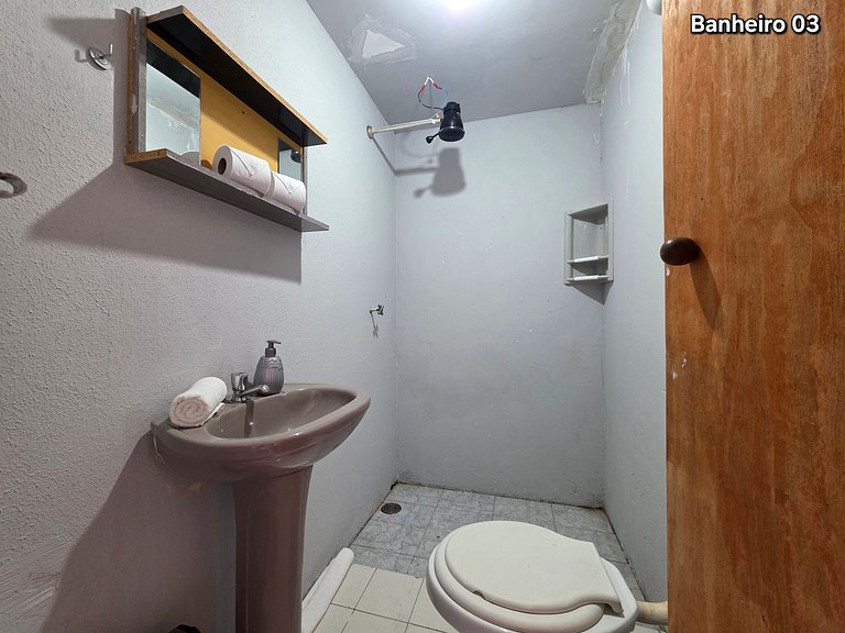 Casa em rua tranquila 4 quartos 5 min Centro