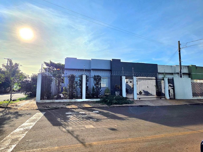 Casa com quintal ao lado da Argentina 5 min Centro