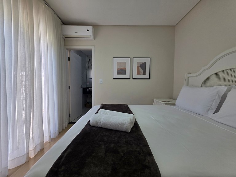 Casa 3 Suítes Excelente área de Lazer Vila A