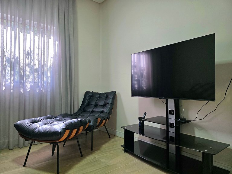 Casa 3 Suítes Excelente área de Lazer Vila A