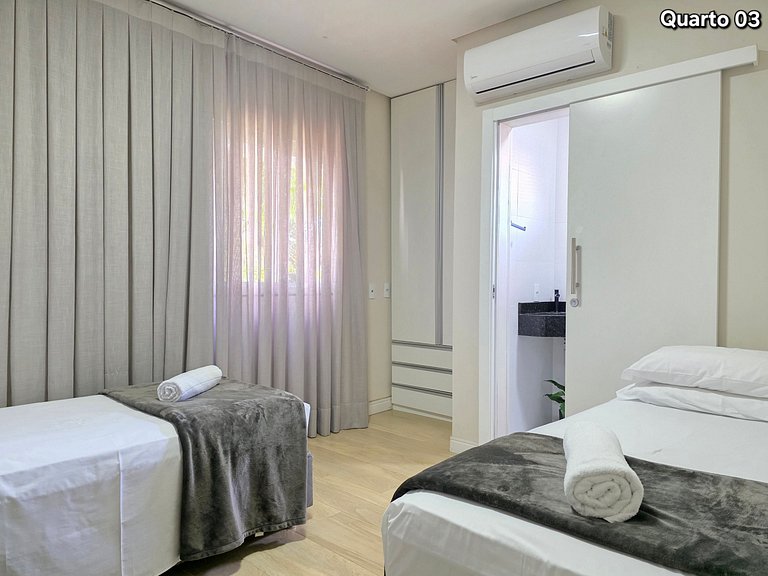 Casa 3 Suítes Excelente área de Lazer Vila A