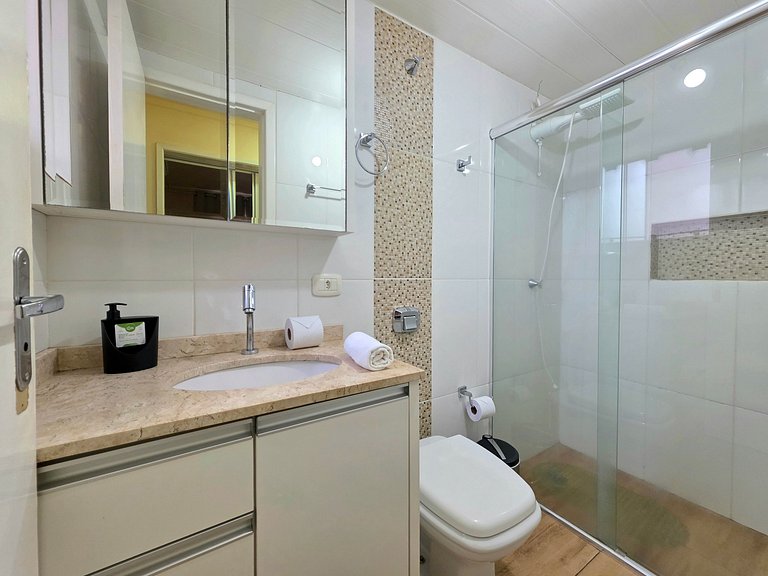 Apt 02 quartos 10 min Centro em condominio