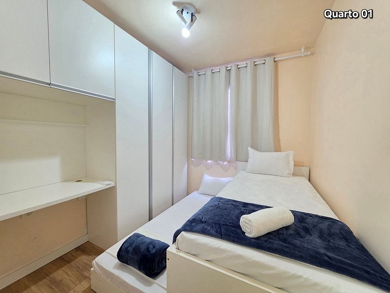 Apt 02 quartos 10 min Centro em condominio