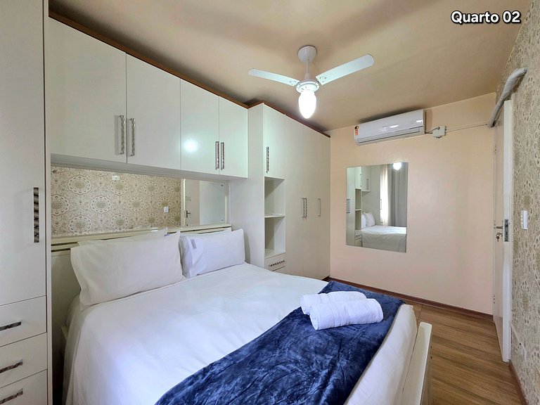 Apt 02 quartos 10 min Centro em condominio