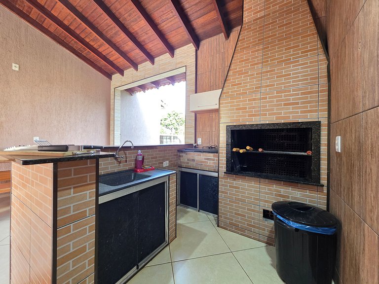 Casa Quintal amplo muito prox das Cataratas e Aero