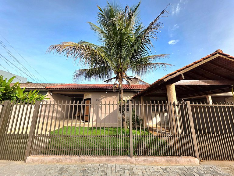 Casa Quintal amplo muito prox das Cataratas e Aero