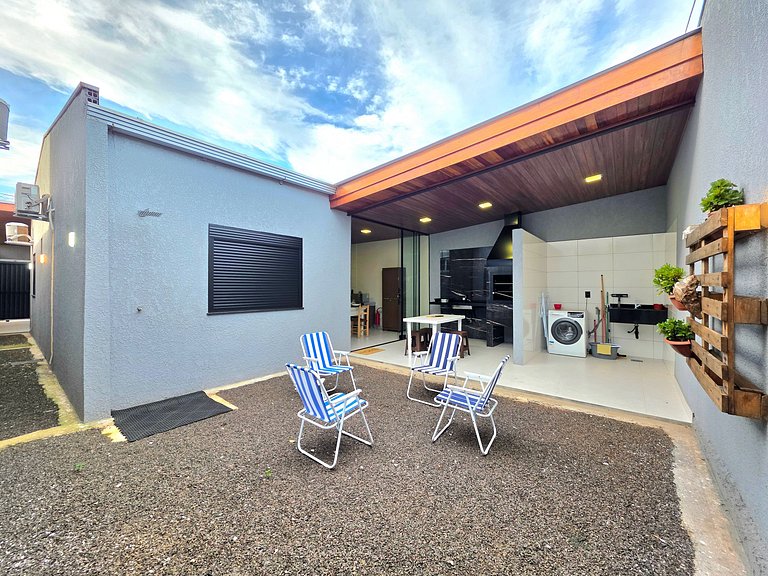 Casa 2 Quartos 2 WC Bairro tranquilo 6 min centro