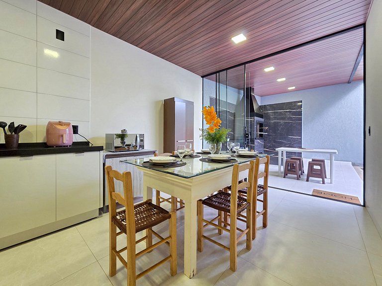 Casa 2 Quartos 2 WC Bairro tranquilo 6 min centro