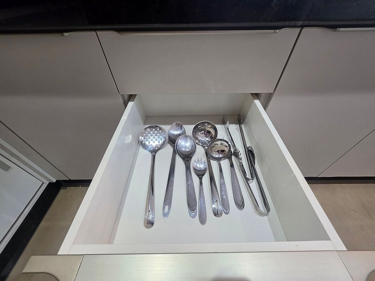 Casa 3 Suítes Lazer piscina e sinuca prox Centro