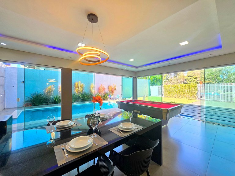 Casa 3 Suítes Lazer piscina e sinuca prox Centro