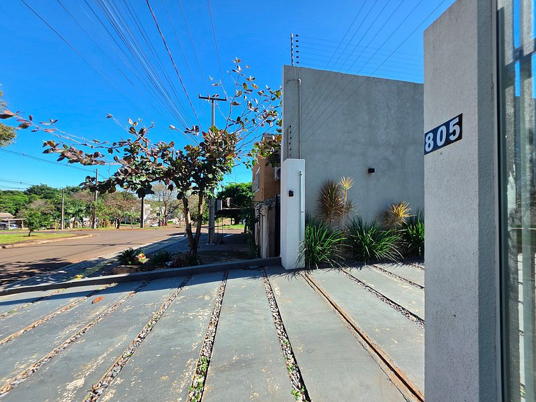 Casa 3 Suítes Lazer piscina e sinuca prox Centro