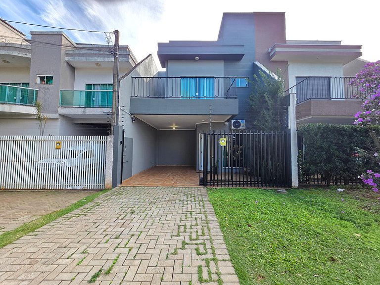 Magna 899 - Casa com 3 Quartos 9 camas prox Centro