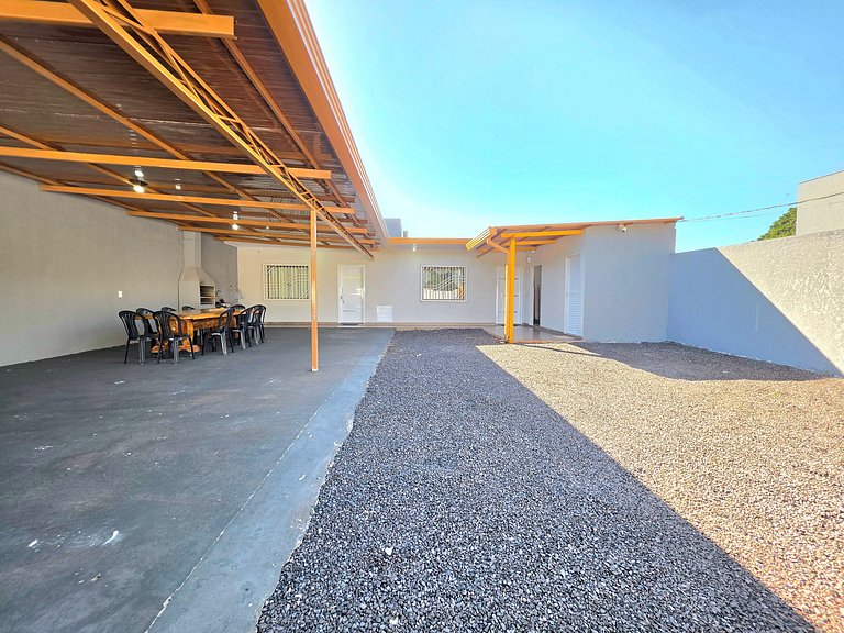 Casa 3 Quartos Piscina Quintal grande 5 min Centro