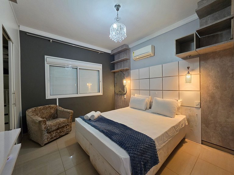 Casa 6 Quartos Ampla com área verde 5 min Centro