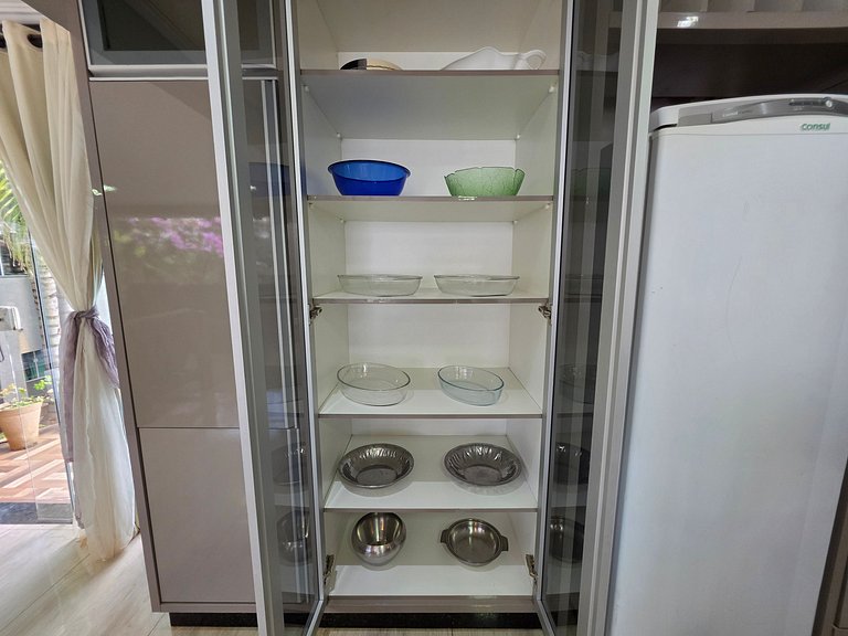 Casa 6 Quartos Ampla com área verde 5 min Centro