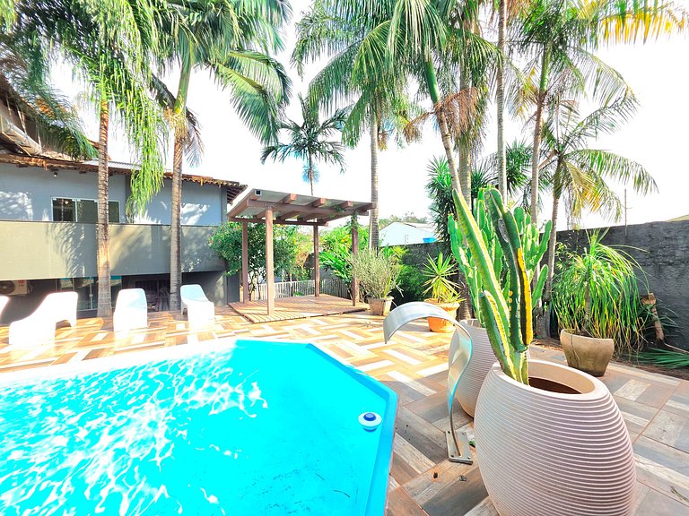 Casa 6 Quartos Ampla com área verde 5 min Centro