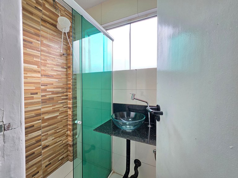 Casa 6 Quartos Ampla com área verde 5 min Centro