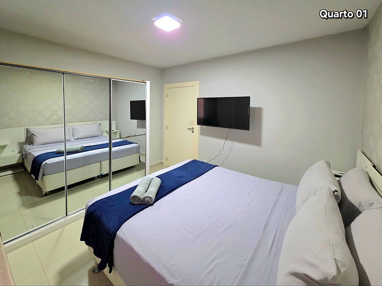 Apt em Meia Praia | 2 Quartos Quadra mar