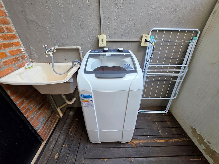 Casa Ampla com Piscina, 4 Quartos Bairro Nobre