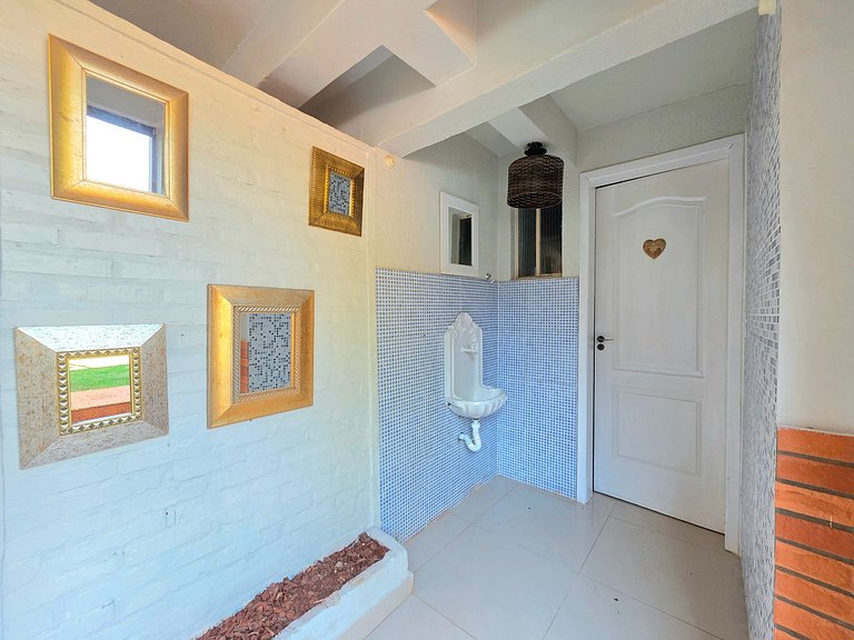 Casa Ampla com Piscina, 4 Quartos Bairro Nobre