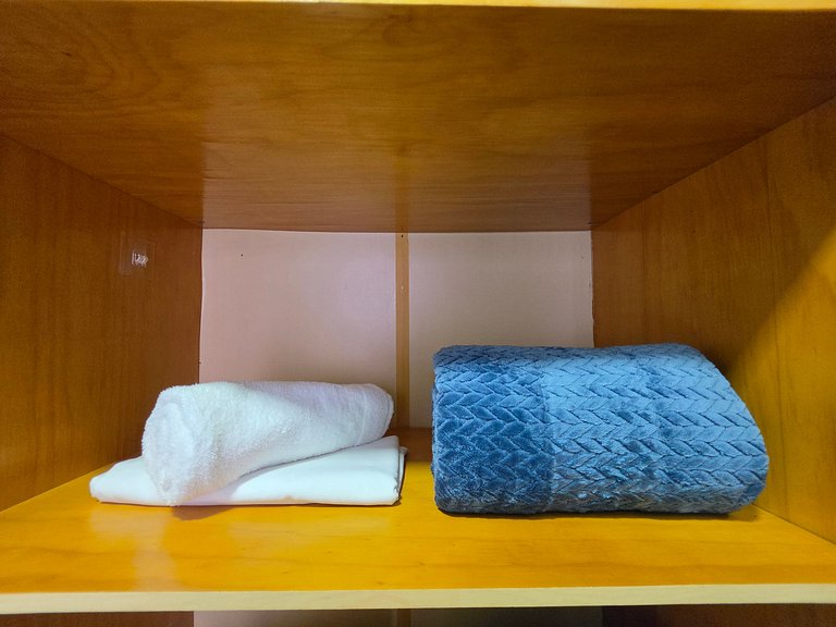 Casa Completa para 5 pessoas prox. Centro e Cat.