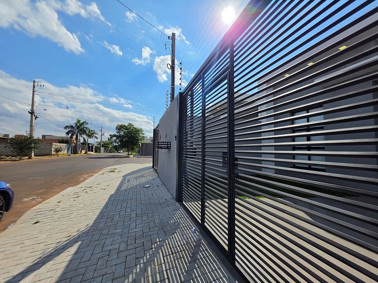 Casa Novíssima 02 Quartos prox Centro e Cataratas