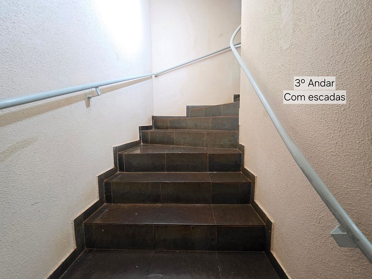 Apt 3 Quartos - 10 min Centro em Condominio