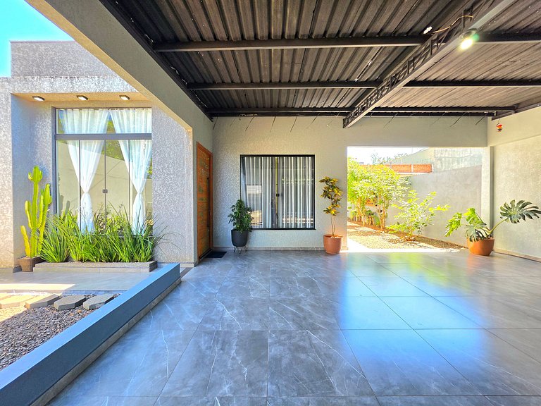 Casa para 8 pessoas com Piscina localização tranqu