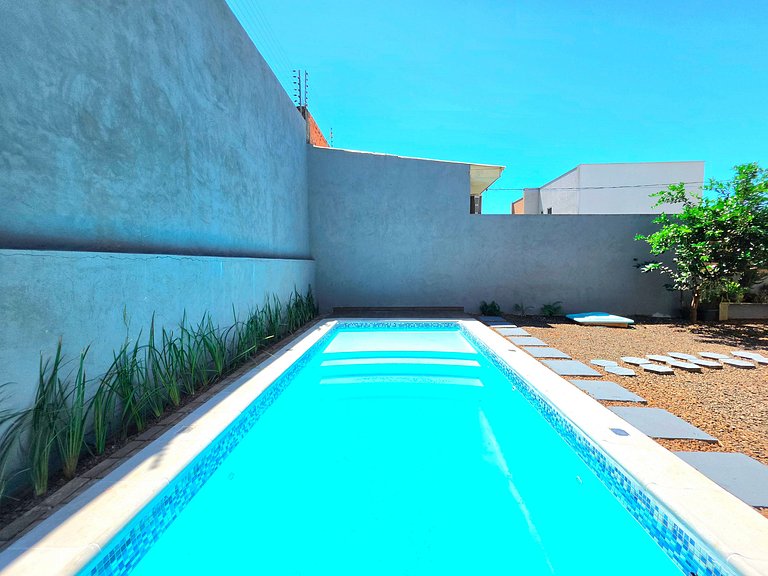 Casa para 8 pessoas com Piscina localização tranqu