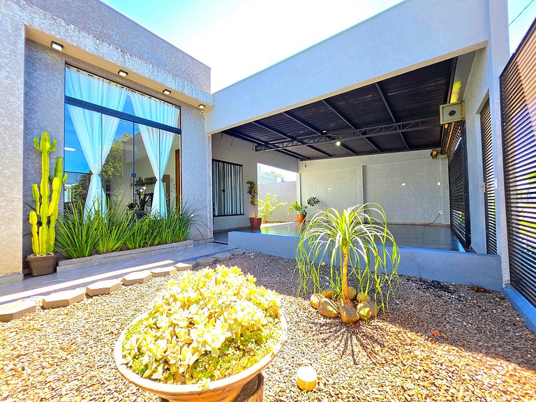 Casa para 8 pessoas com Piscina localização tranqu