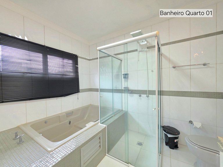 Casa Alto Padrão | 4 Quartos • Hidromassagem
