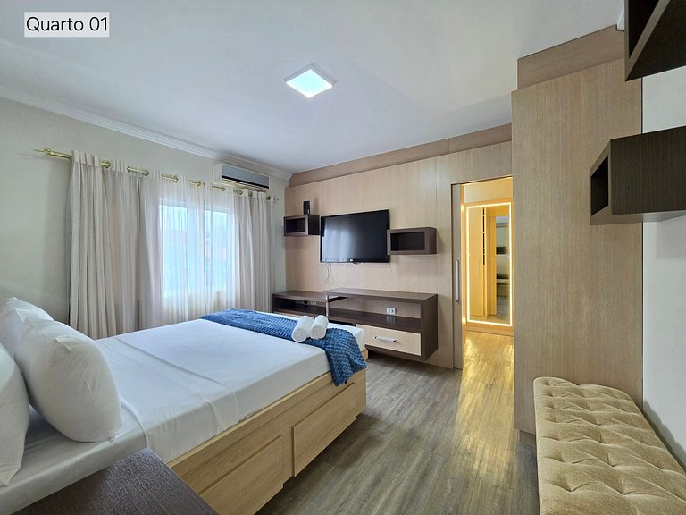Casa Alto Padrão | 4 Quartos • Hidromassagem