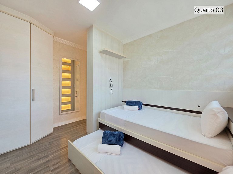 Casa Alto Padrão | 4 Quartos • Hidromassagem