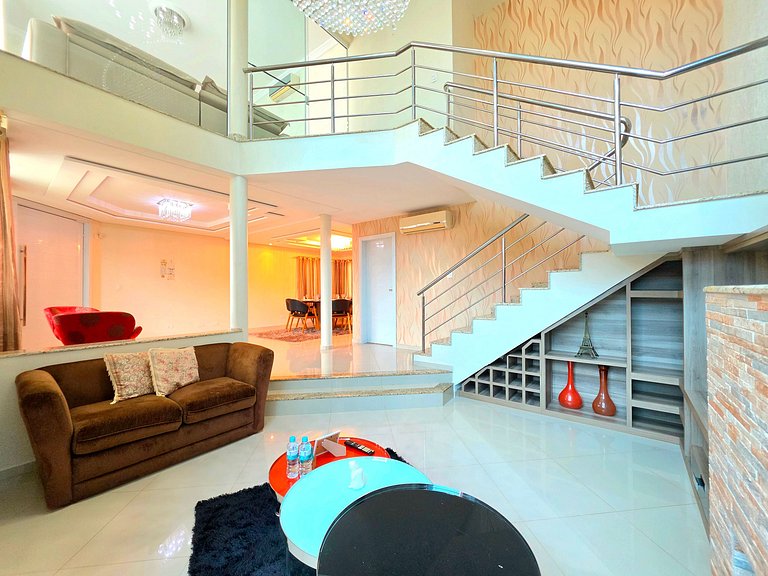 Casa Alto Padrão | 4 Quartos • Hidromassagem