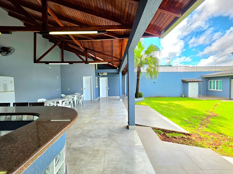 Casa Alto Padrão | 4 Quartos • Hidromassagem