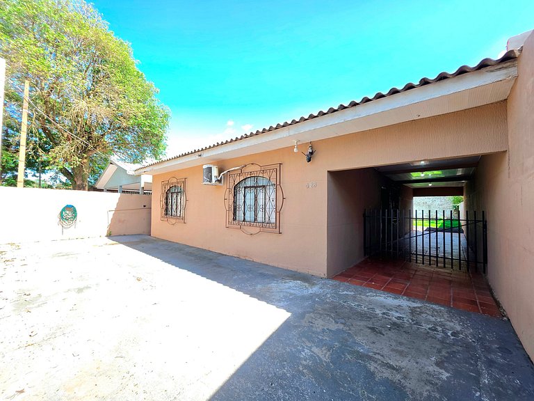 Casa quintal amplo 5 min Centro e 15 min Atrativos
