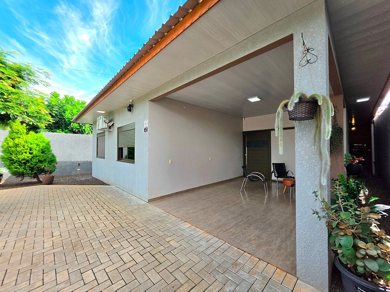 Casa para 8 Pessoas | Mesa de Sinuca 10 min Centro